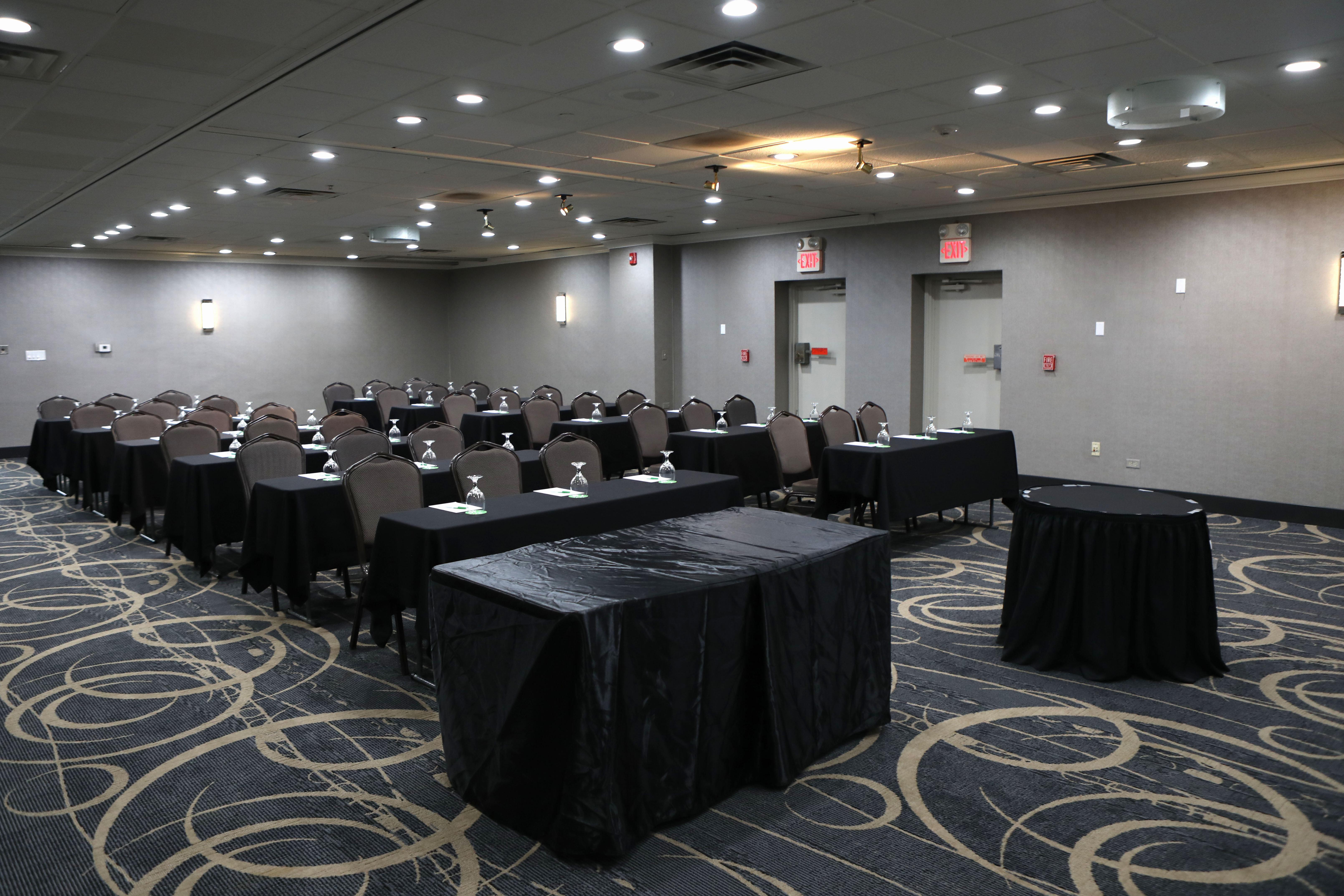 Holiday Inn Chicago/Oak Brook By Ihg Oakbrook Terrace Exterior foto